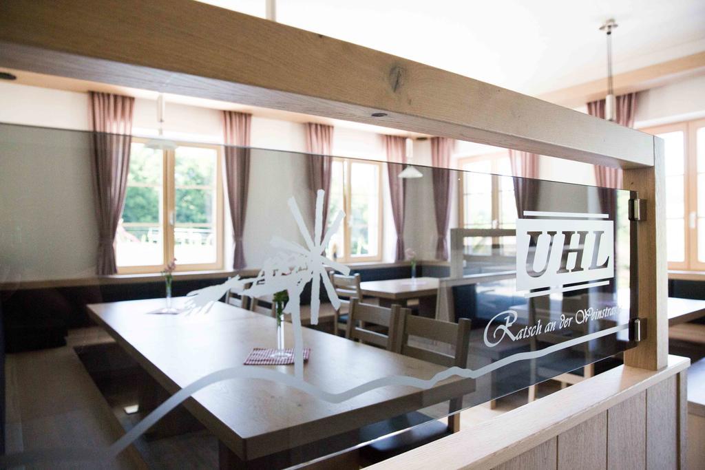 Weingut-Gästezimmer UHL Ratsch an der Weinstraße Exterior foto