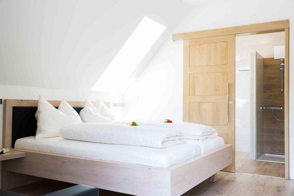 Weingut-Gästezimmer UHL Ratsch an der Weinstraße Exterior foto
